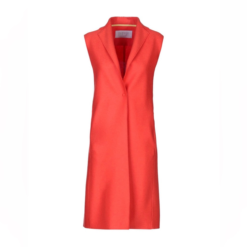 Sleeveless Coral Wool Vest with V-Neck Detail